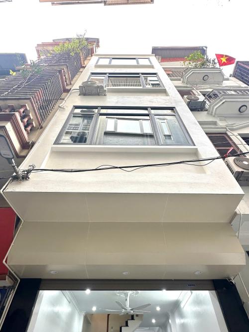 Siêu phẩm Tân Sơn Nhì 5 tầng sang trọng, đường 20m, lều 6m, giá tốt chỉ 10.6 tỷ